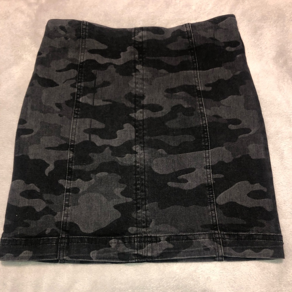 Free People modern femme dark camo mini skirt